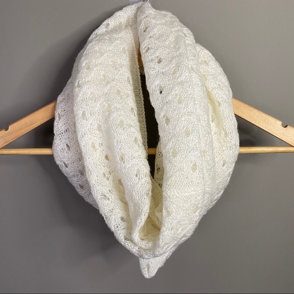 White/Cream Knit Infinity Scarf
